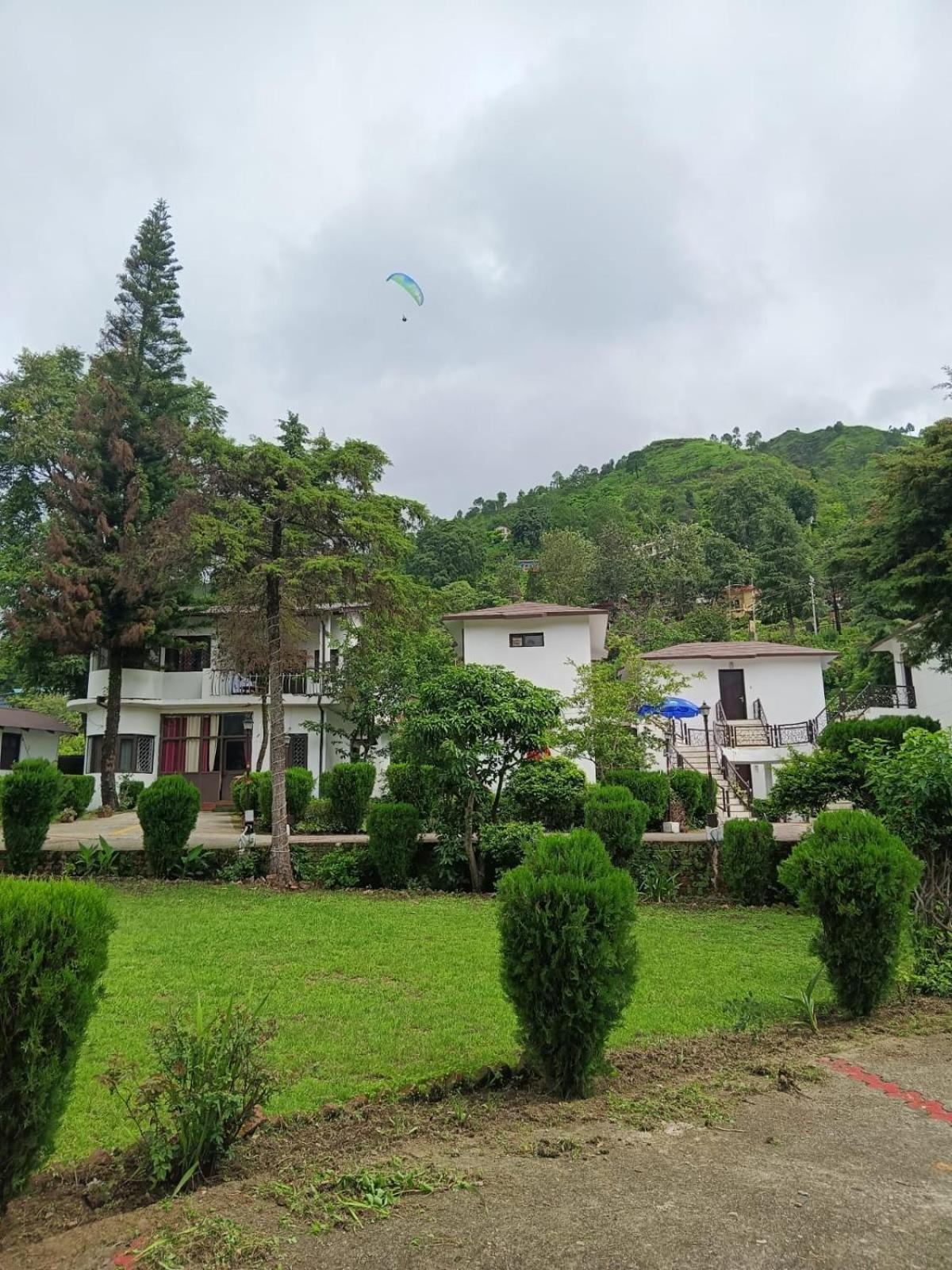 Shikha Resort Ewentbliz Bhimtal Exterior photo